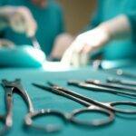 Kirurgiske verktøy for blindtarmoperasjon.